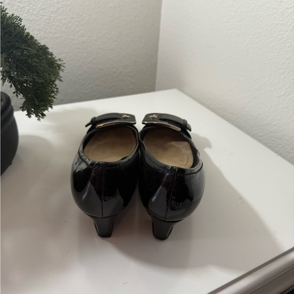 Dior Black Patent Leather Flats - Picture 3 of 7